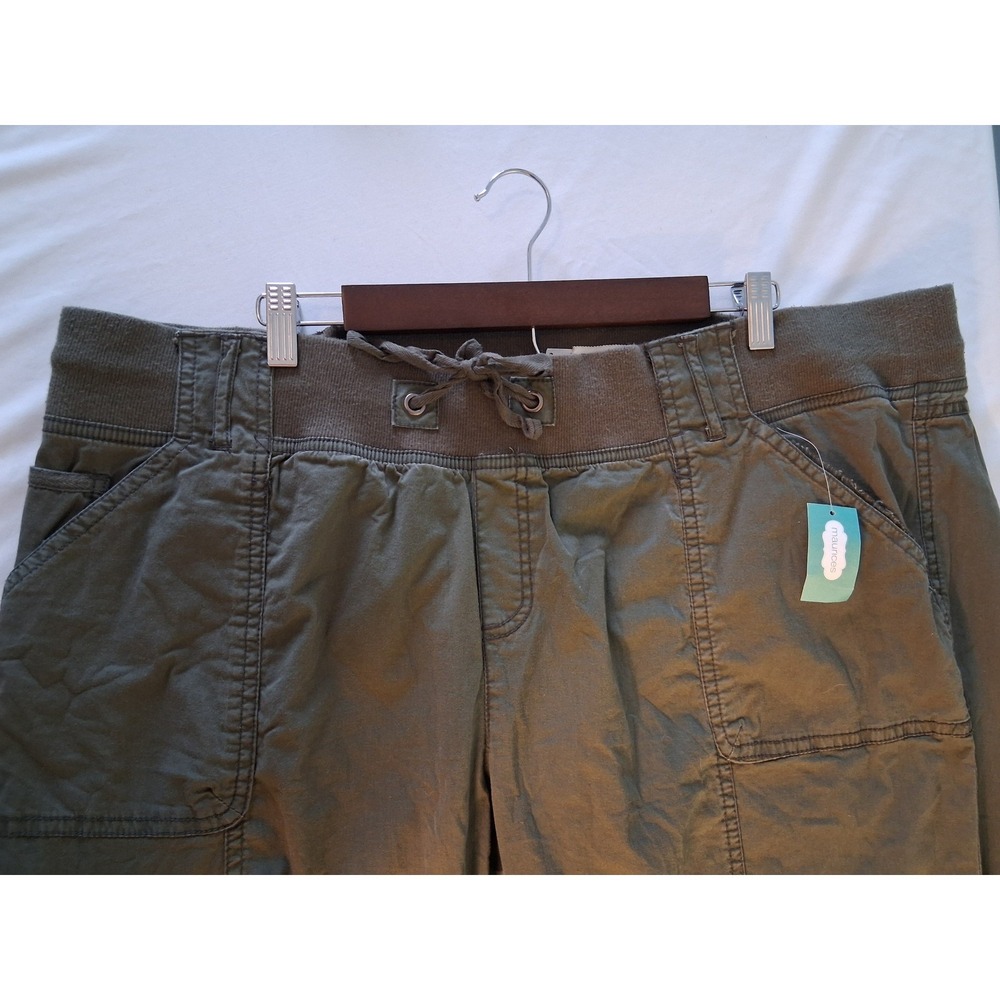 Utility Maurices Cargo Capri Pants Womens size 3x Olive Green Elastic Waist‎ - Picture 3 of 11